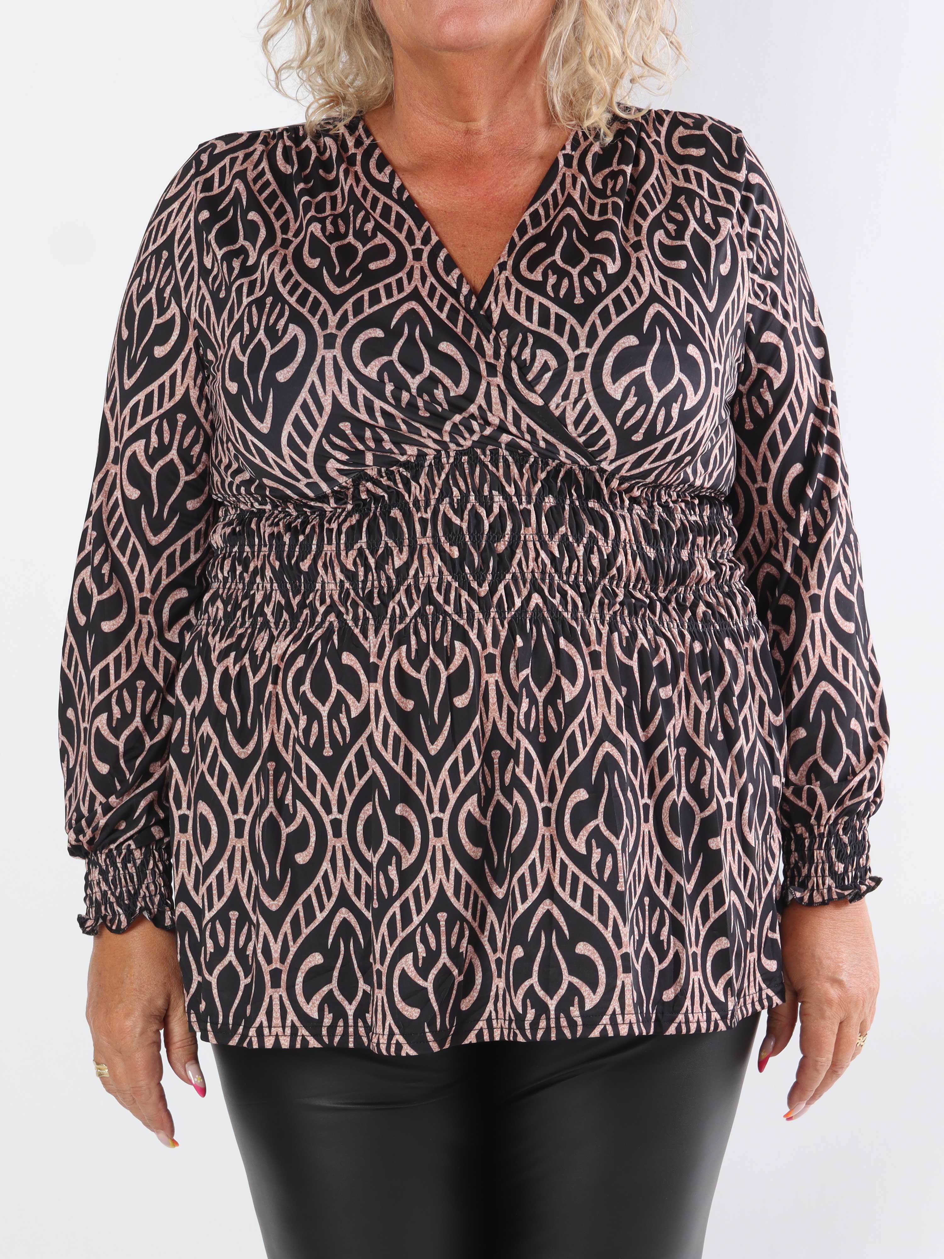 Pams Boho Shirt L/S - Elastisk plus size blus i skrynkelfritt tyg